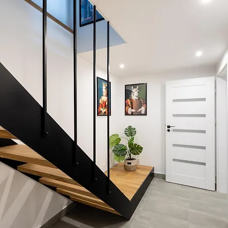 Luxe Living Kazimierz With Patio Appartamento