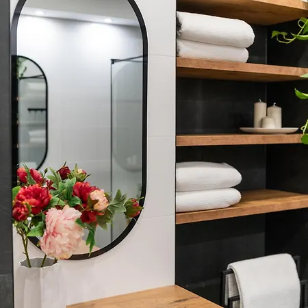 Luxe Living Kazimierz With Patio Apartmán *